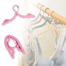 folding clothes hangers