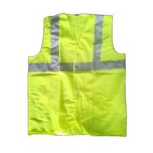 7437 green safety jacket for having protection against accidents usually in construction areas 1