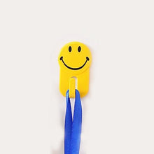 604 Plastic Self-Adhesive Smiley Face Hooks, 1 Kg Load Capacity (6pcs) 
