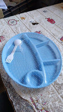 5577 plastic 5com plate with spoon